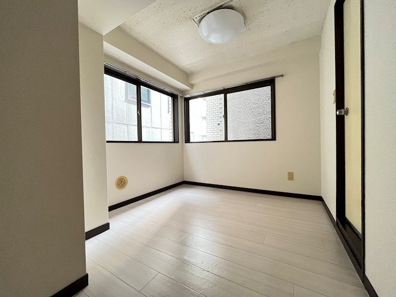 白子ビル リビング