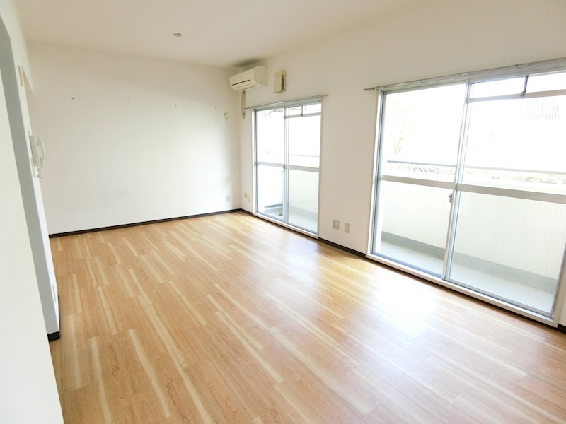 エルナス江戸川 リビング