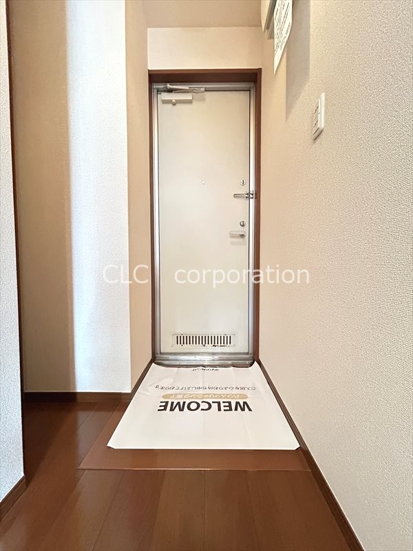 ボンリジエール   玄関