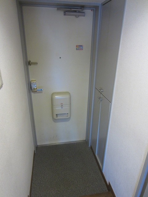 フォルジュ山田 玄関