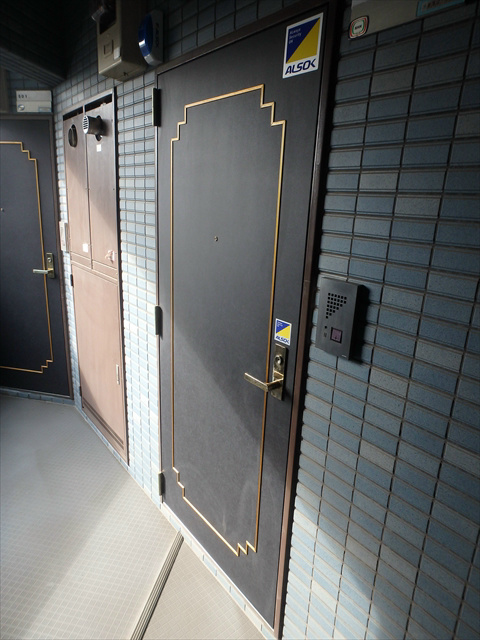 ブルービラ吉原 玄関