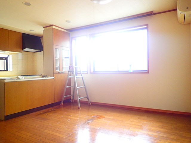 江戸川区松江２丁目戸建 リビング