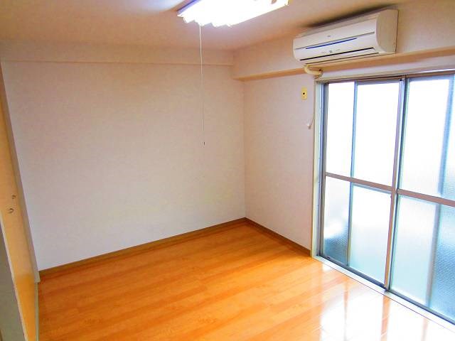 高畑マンション   ベッドルーム