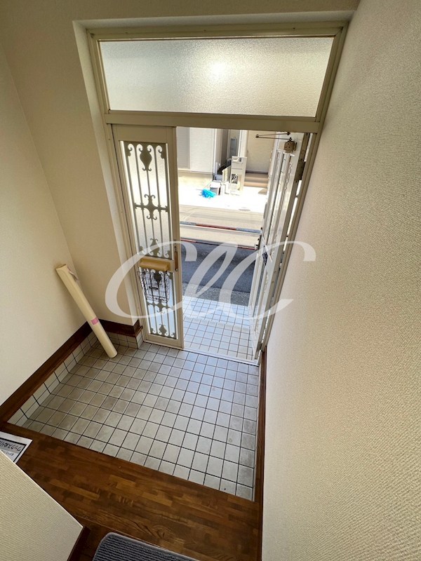 ユーハイツ 玄関