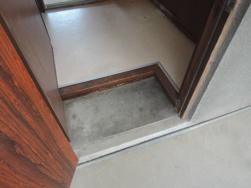 第一関口荘  玄関