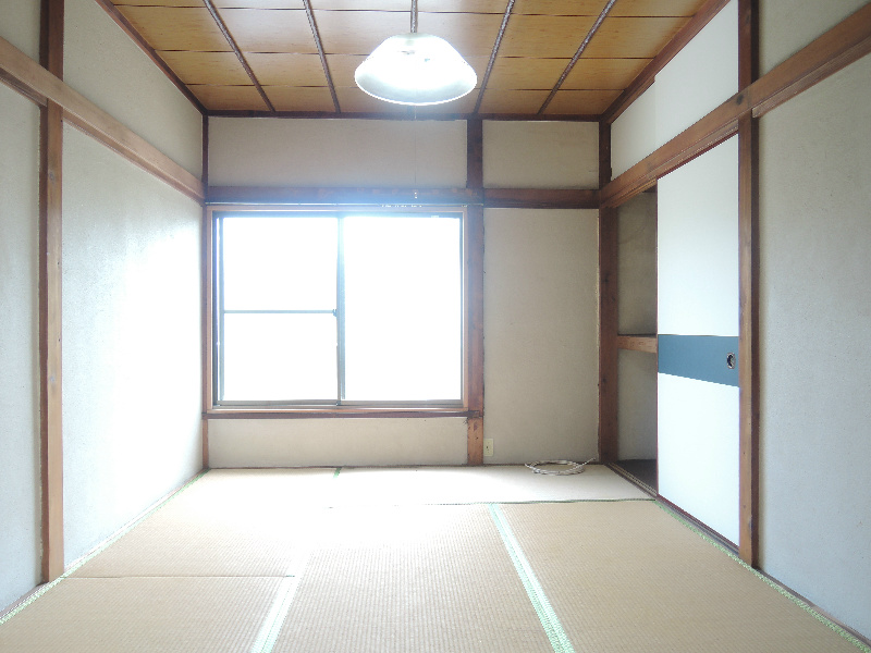 第一関口荘  リビング