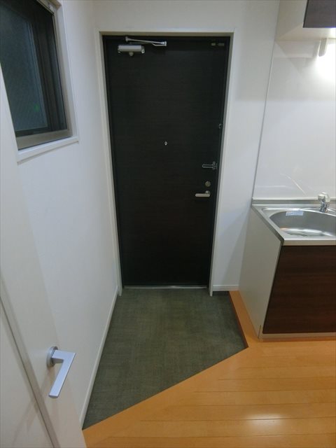 オプサス東尾久 玄関