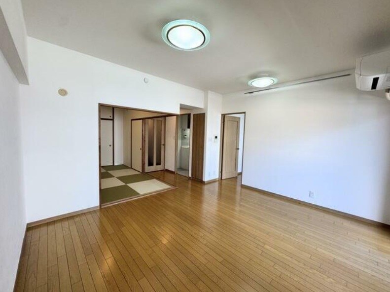 ニューハイツ新神楽坂 リビング