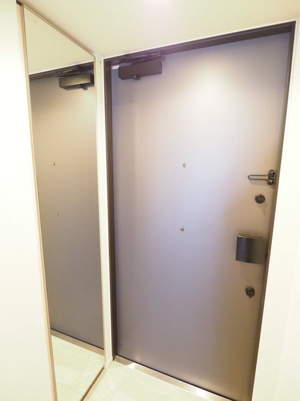 クロスレジデンス日本橋本町 玄関