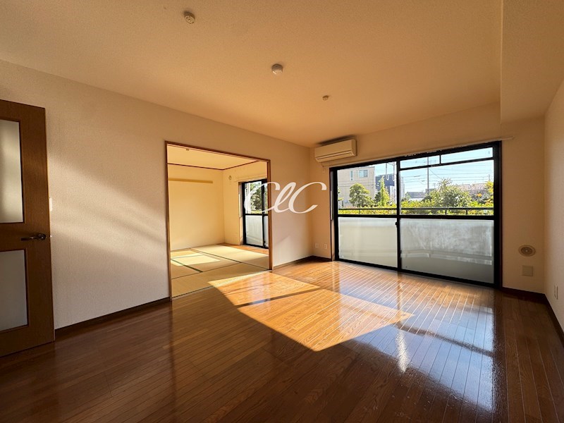 アベニール リビング