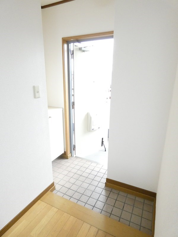 マルツコーポ 玄関