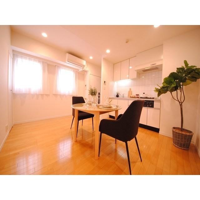 ルクレ新川レジデンス　 リビング