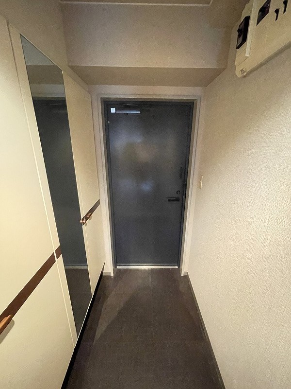 クリスタルタワー 玄関