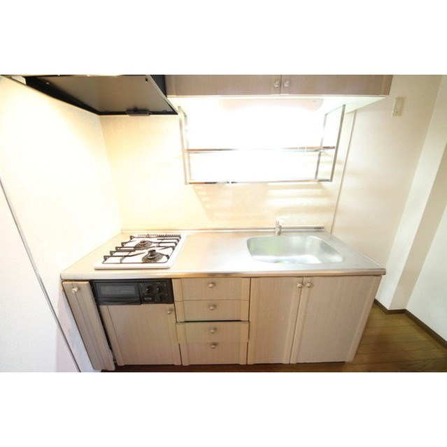 カーサ　スズキ キッチン