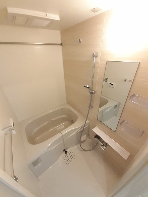 メゾン・ド・プリュネ 風呂画像