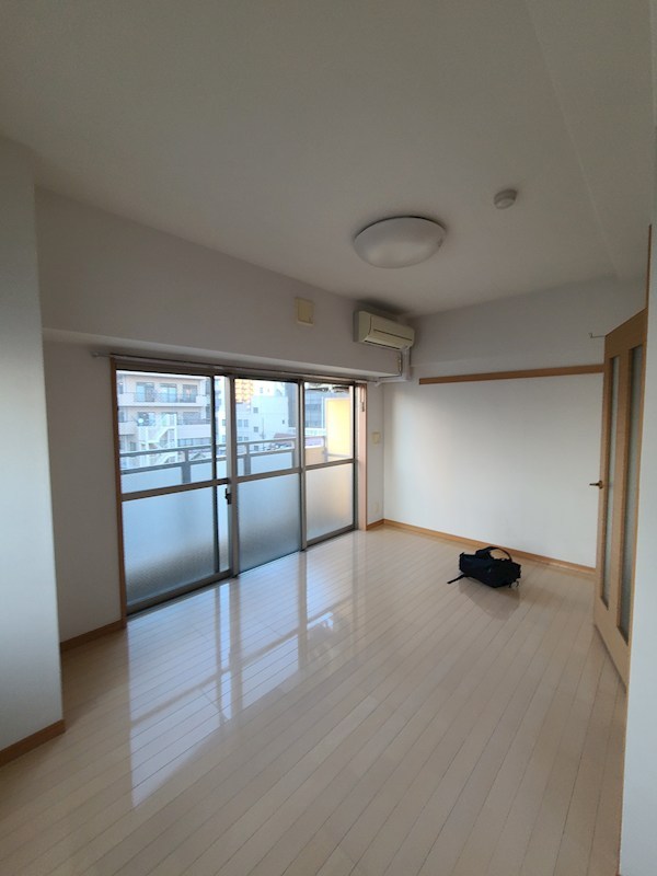 ＲＩＳＥ ベッドルーム