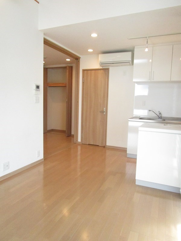 グレーディングフォレスト  リビング