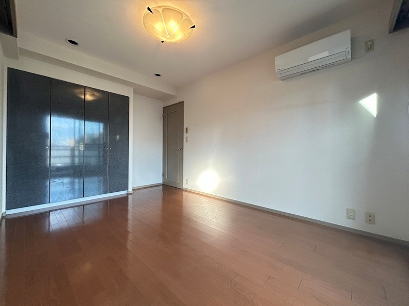 カーサマリアージュササキ  ベッドルーム