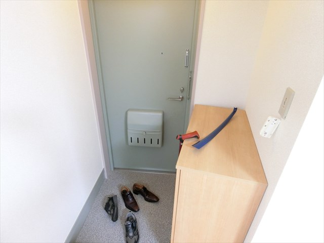 メゾンサワダ 玄関