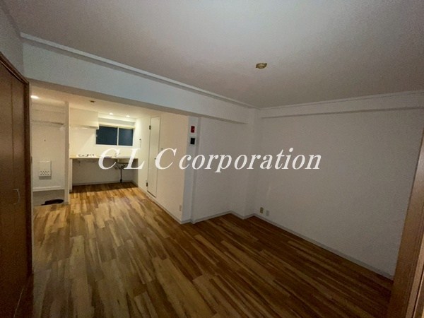 田辺コーポ リビング