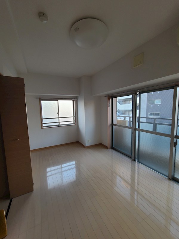 ＲＩＳＥ リビング