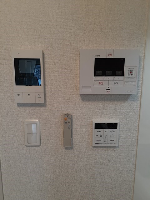 ラ・ポーズ　ゾー  その他4