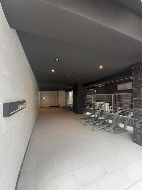 ラ・ポーズ　ゾー  その他5