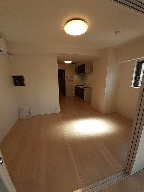 ラ・ポーズ　ゾー  リビング