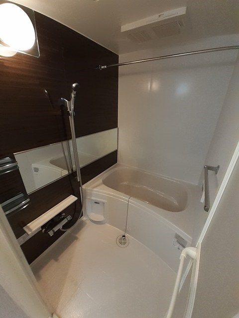 ラ・ポーズ　ゾー  風呂画像