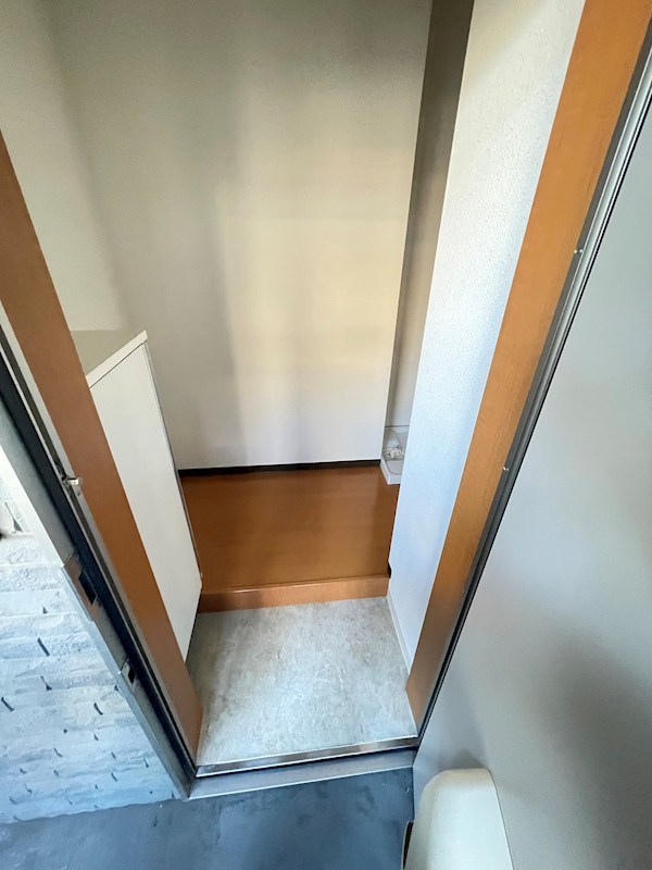 ウェストヴィレッジ 玄関