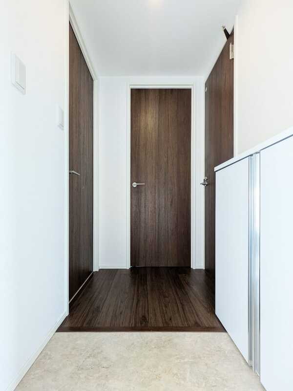 ハイスタンダード堀切 玄関