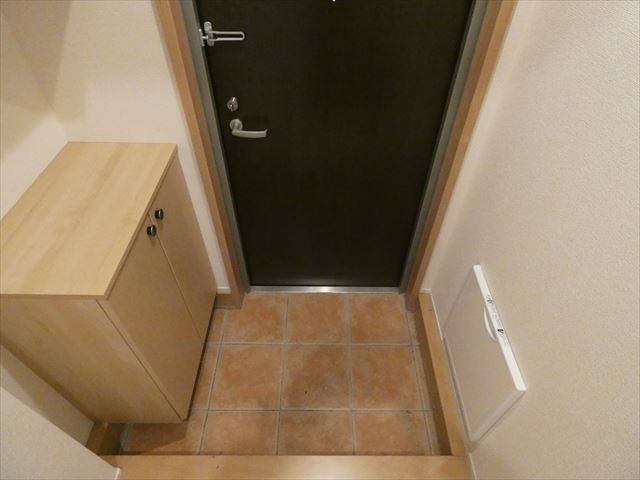 ル　アンビシャス 玄関