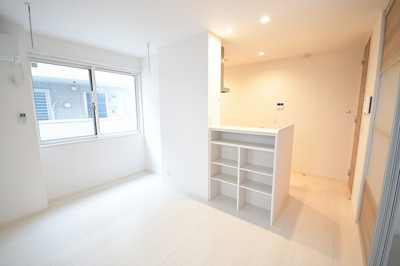 アレッサ  リビング