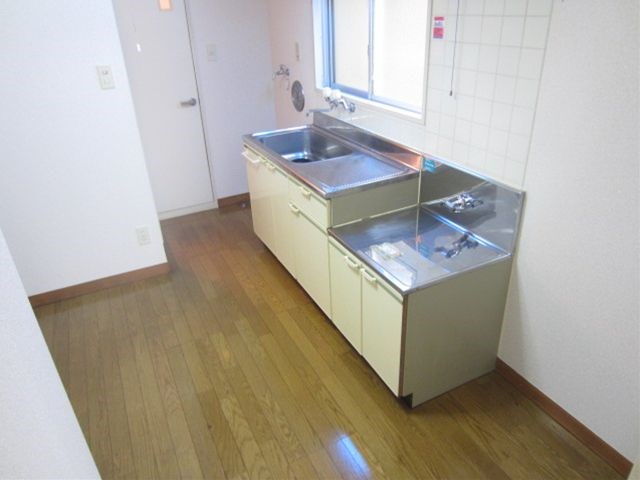 第三泉コーポ  リビング