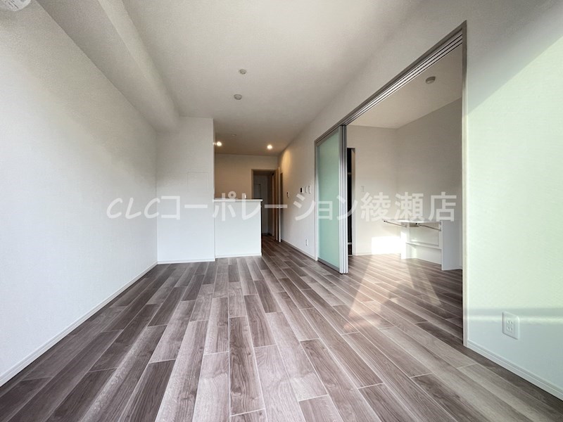 メゾン北綾瀬 リビング