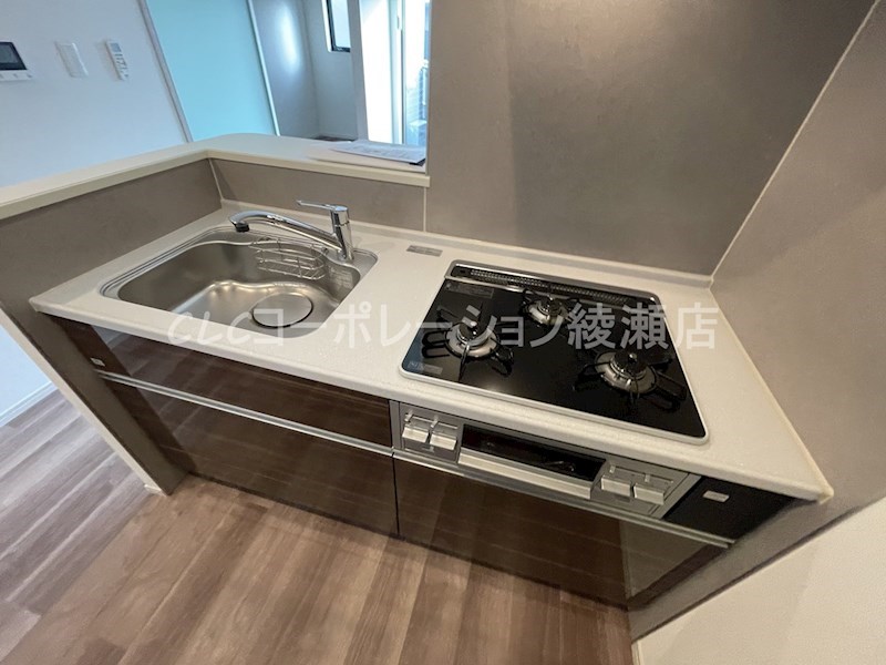 メゾン北綾瀬 キッチン