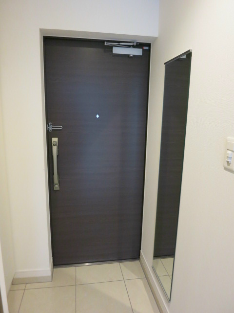 西日暮里フラッツ 玄関