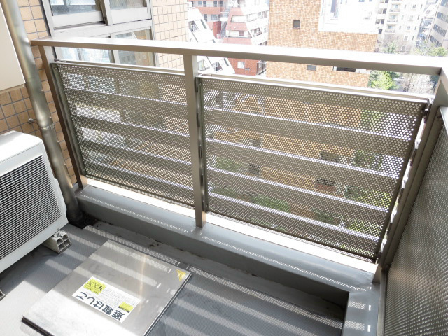 コンフォリア日本橋人形町ノース  ベランダ