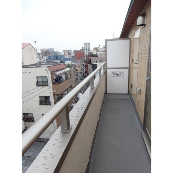 ロイヤルシティ西日暮里  ベランダ