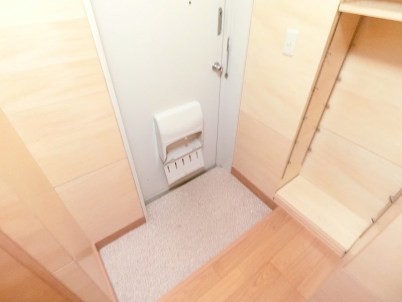 プリンセスハイツ東日暮里  玄関