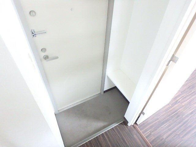 コエル第三ビル  玄関