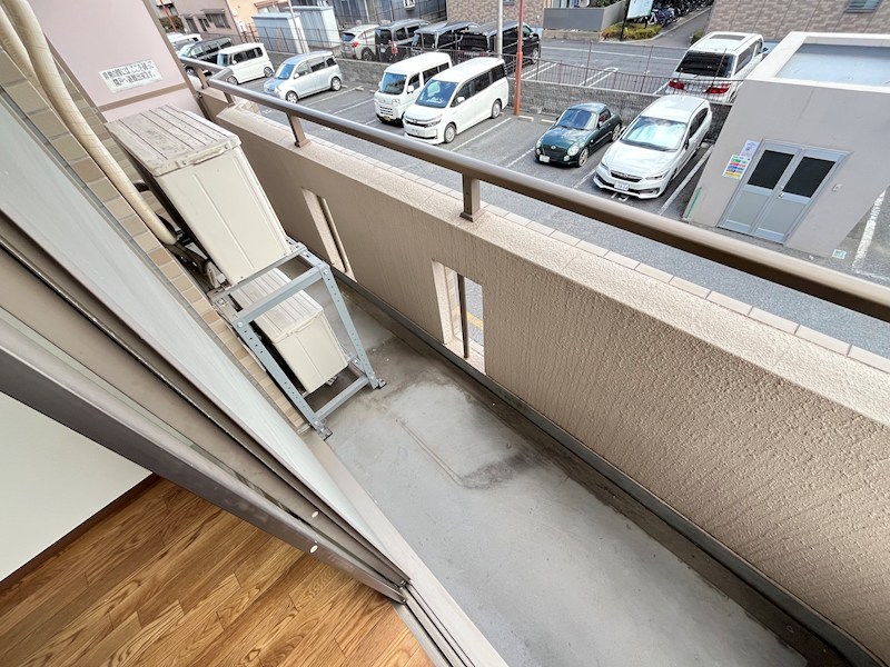 メゾン・ロワイヤル ベランダ