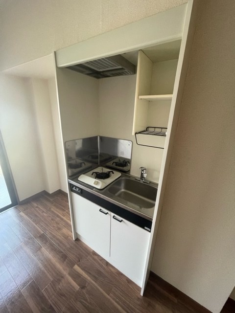 ラウンドエイト第１ キッチン