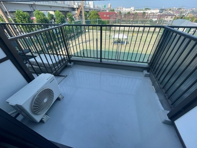 ラウンドエイト第１ ベランダ