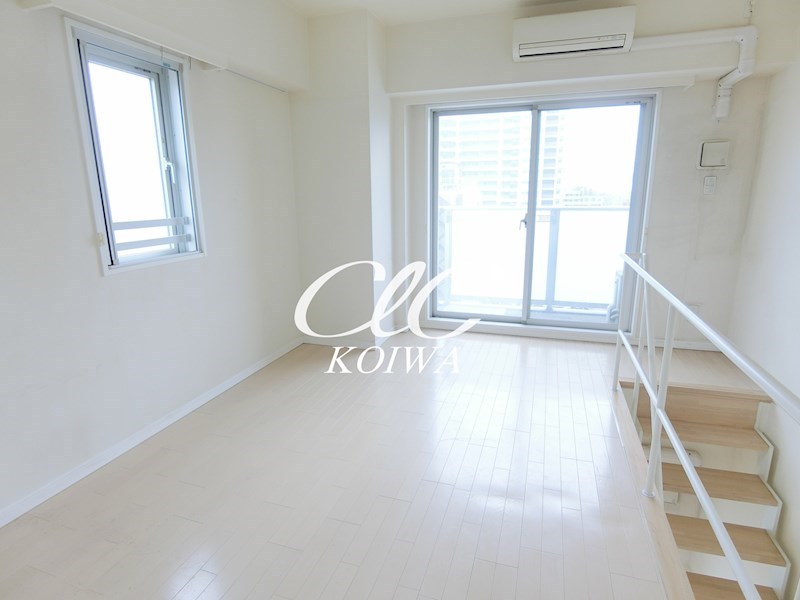 リファイズ小岩 リビング