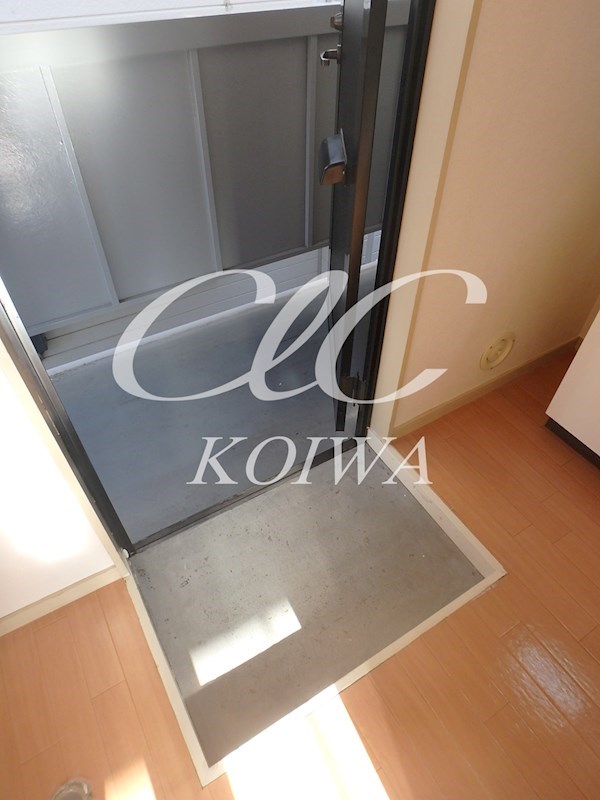 プレミール小岩 玄関