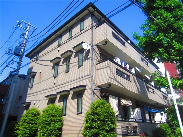 ラ・メゾン・トロワ  外観