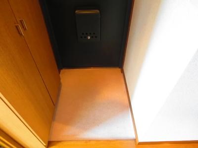 シャトレ戸邉 玄関