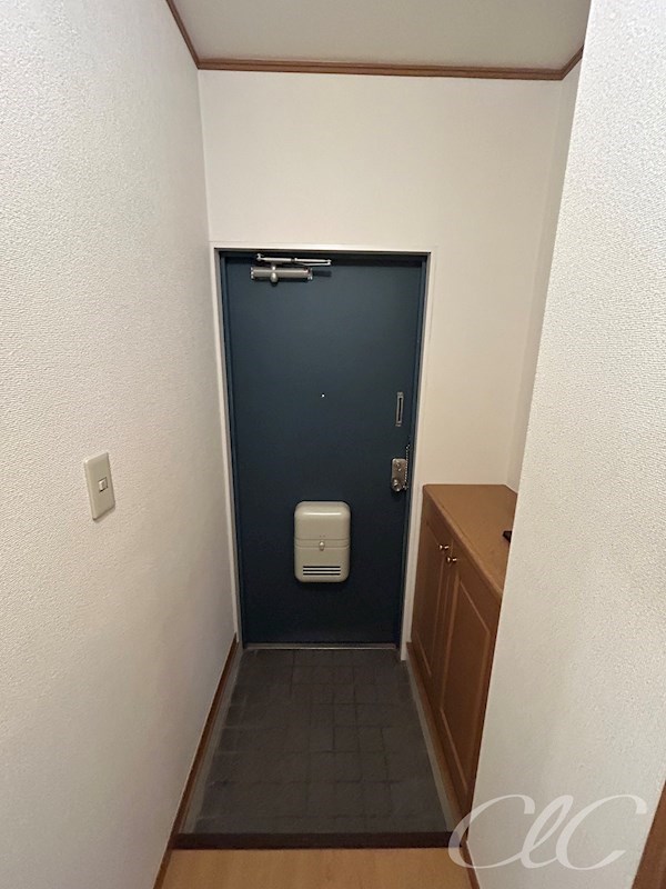 ロイヤルサニーハイツ 玄関