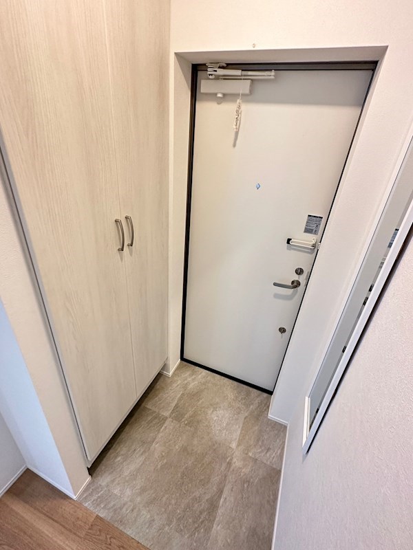 オプサス西新井 玄関